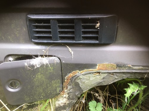 Rear body vent - o/s/r, lj70