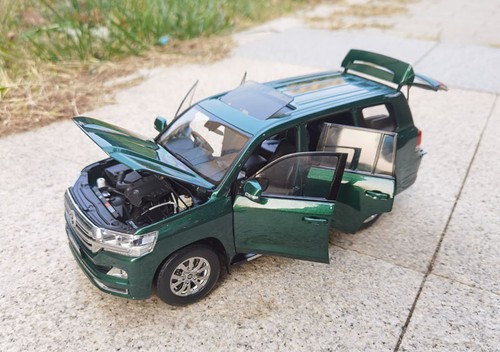 Kengfai toyota land - 1/18,